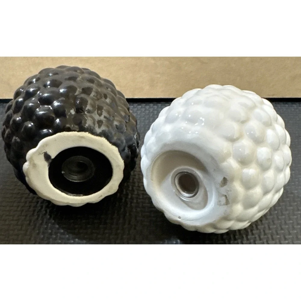 Black and White Sleepy Sheep Ceramic Salt & Pepper Shakers Kitchen Table Decor